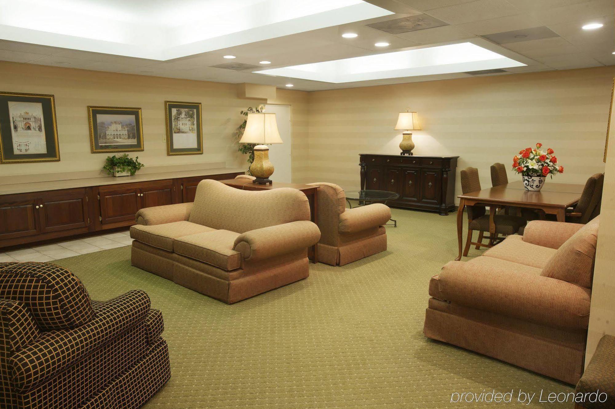 Fredericksburg Hospitality House Hotel Dalaman gambar